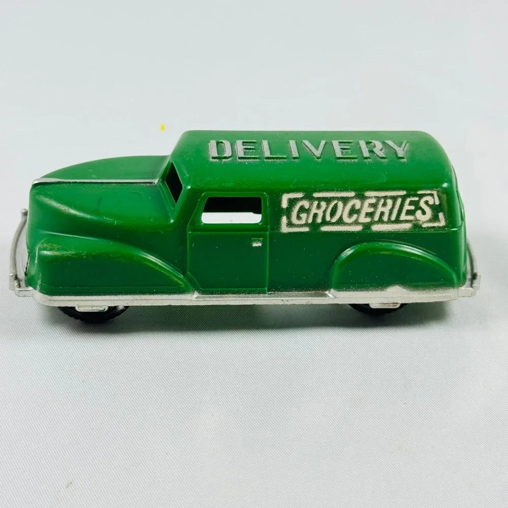 Vintage Renwal Green Plastic Groceries Delivery Van Toy Mid Century Modern 4